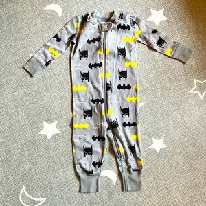 NWOT Hanna Andersson Batman sleeper 3-6m